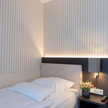 Hotel Alte Post Krefeld Zewnętrze zdjęcie